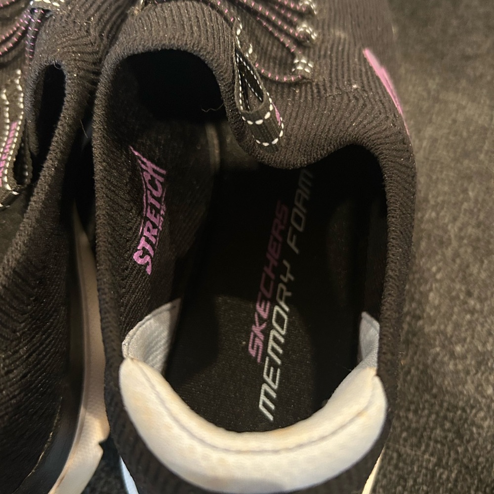Skechers Women's Black Slip-On Sneakers with Pink Logo Accent - Picture 3 of 7